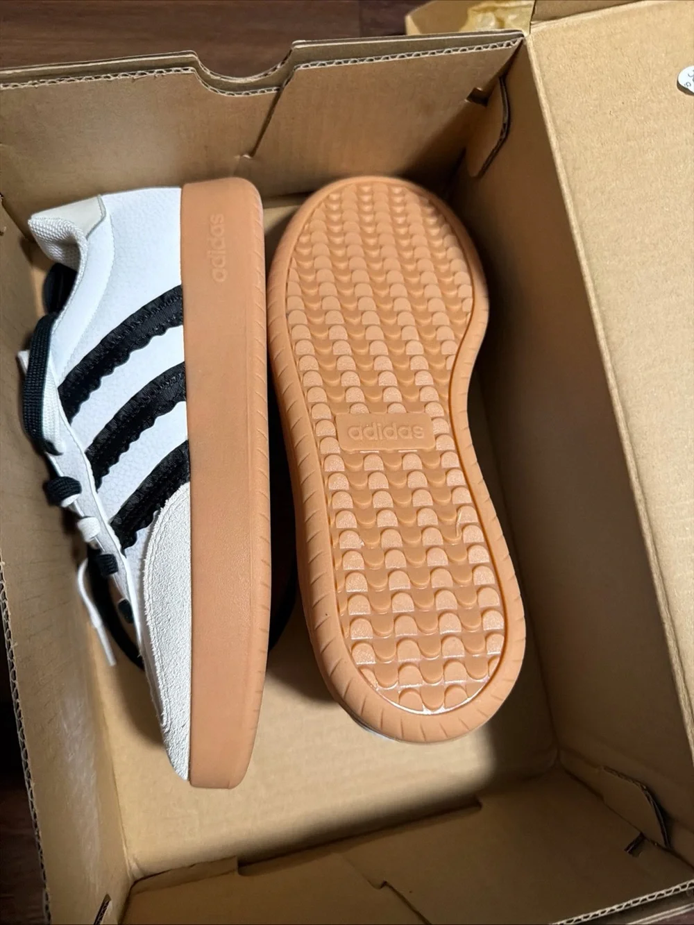 Adidas Women White Black Gum Sole Low Top Striped Athletic Sneakers . Size 7 - Picture 4 of 5